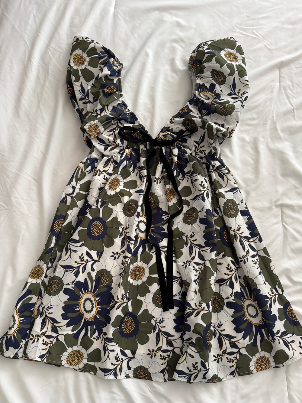 Floral Ruffle-Sleeve Dress